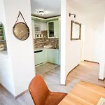 Apartament Rocco *